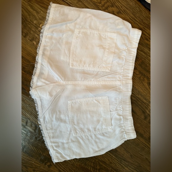 Bella Dahl shorts - Picture 3 of 3